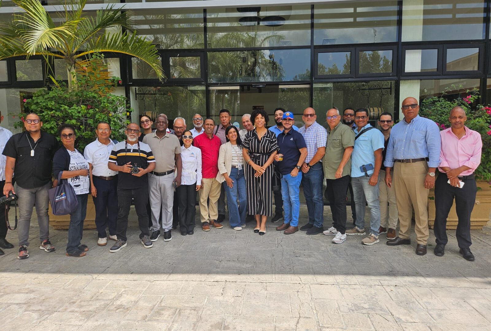 Adompretur celebra el Día del Padre con recorrido cultural en el Centro Histórico Ron Barceló