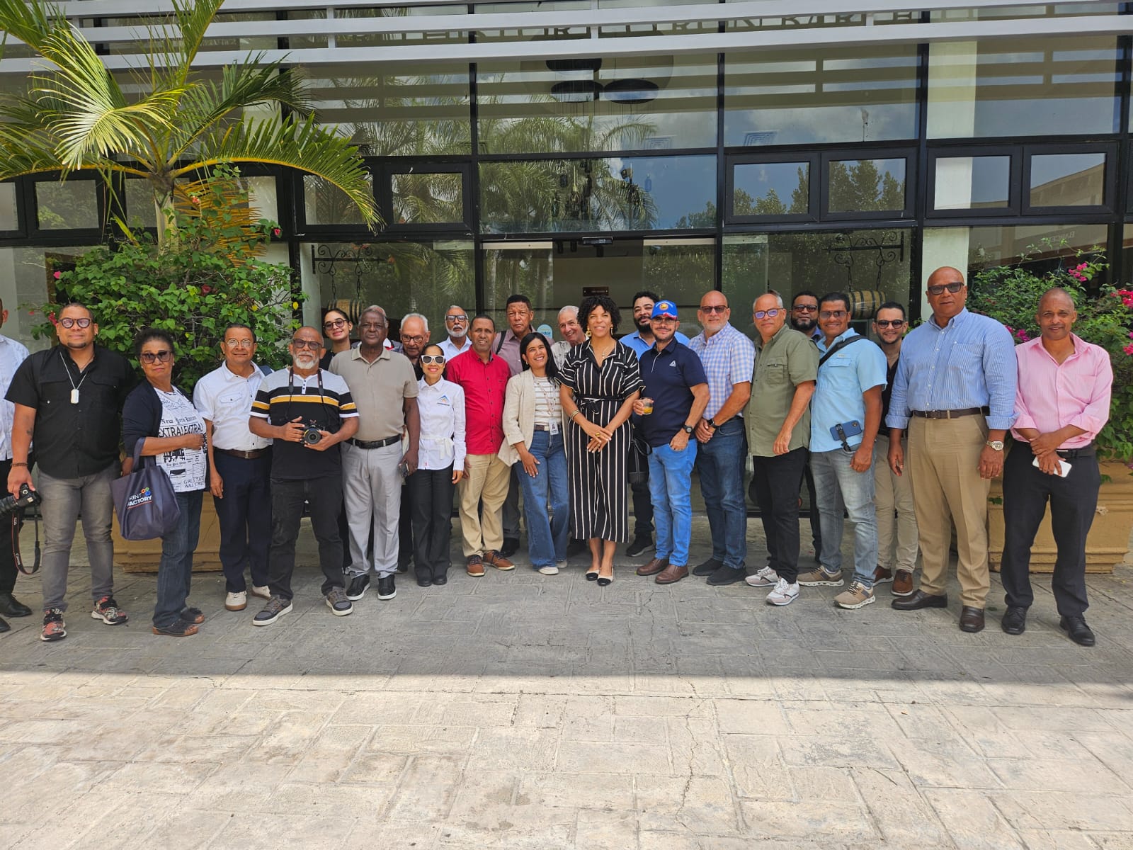 Adompretur celebra el Día del Padre con recorrido cultural en el Centro Histórico Ron Barceló