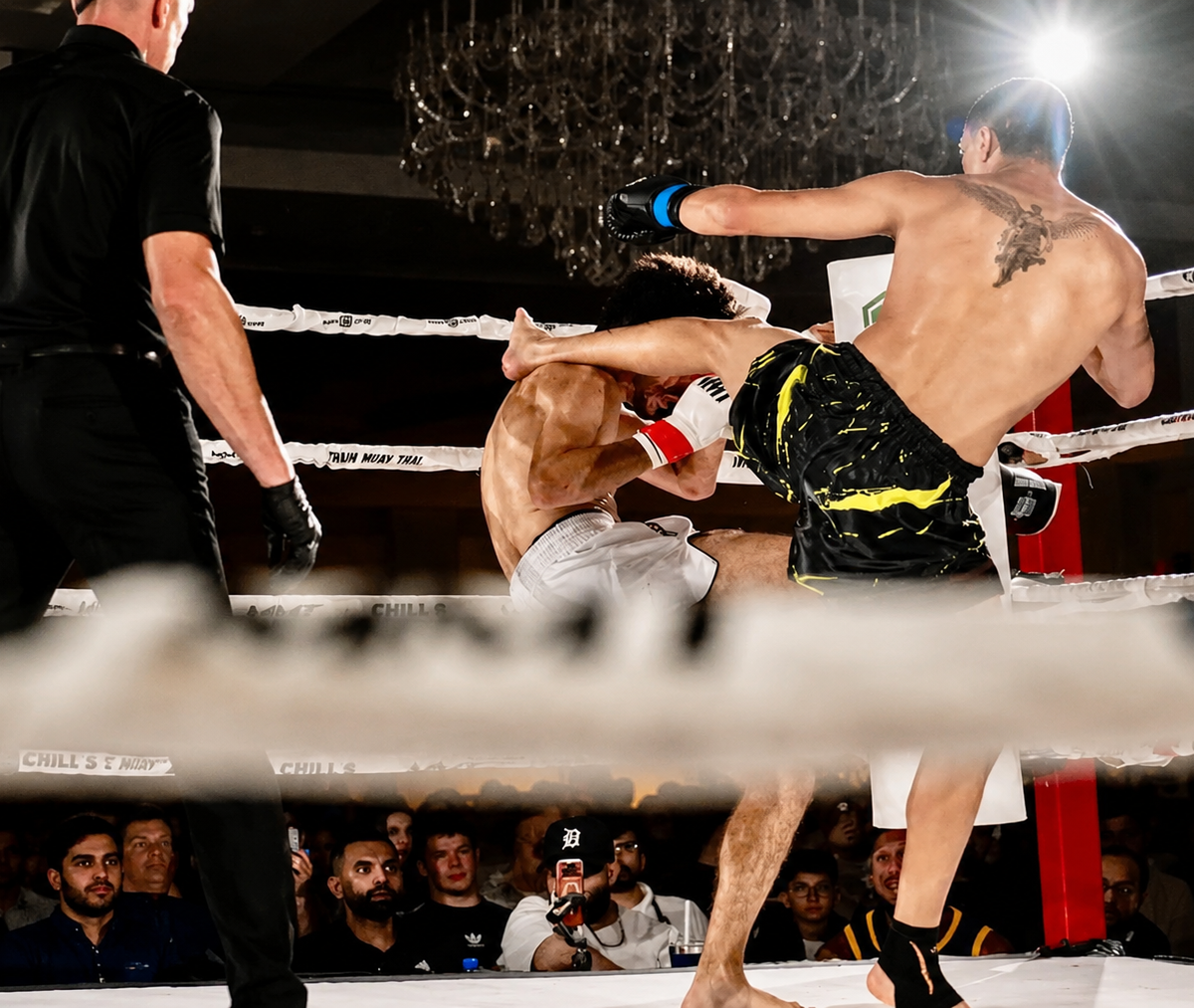 Dominicano Yoniel Santana conquista el título de Mitten Muay Thai en Detroit