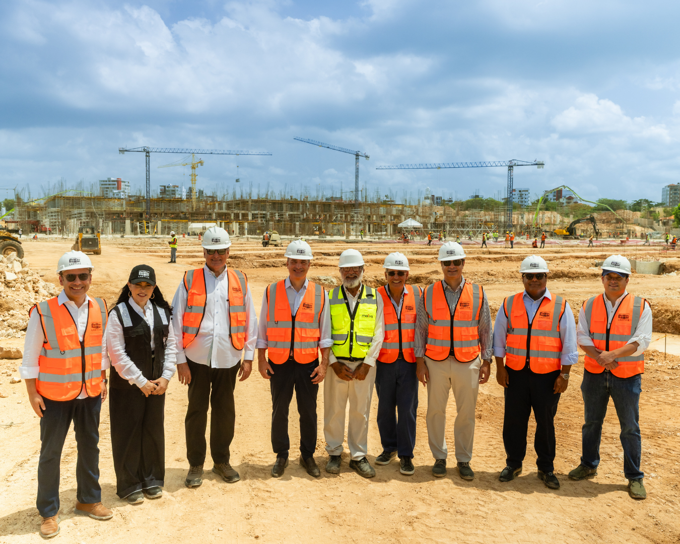 Banco Popular constata avances de City Center by Lady Lee, uno de los mayores desarrollos inmobiliarios de Santo Domingo Este