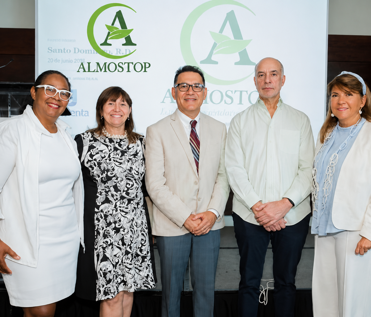 Dismenta presenta Almostop al sector salud dominicano como una alternativa natural para el cuidado de la piel