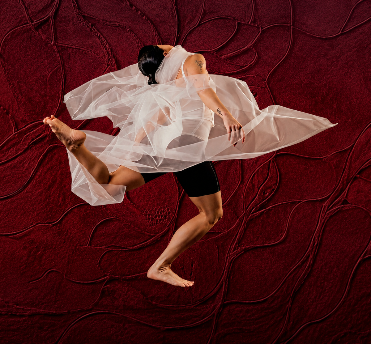 La Compañía Nacional de Danza Contemporánea presenta “Carmesí” este fin de semana en la Sala Manuel Rueda