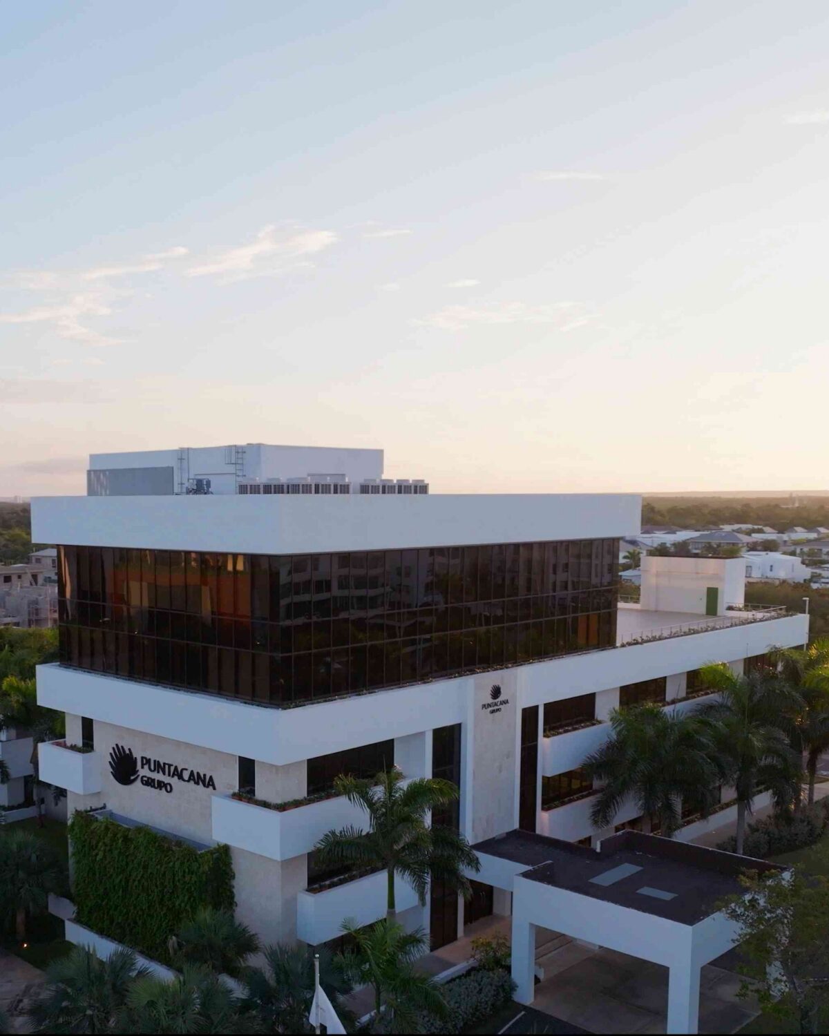 Grupo Puntacana lidera el turismo entre las mejores empresas para trabajar en República Dominicana