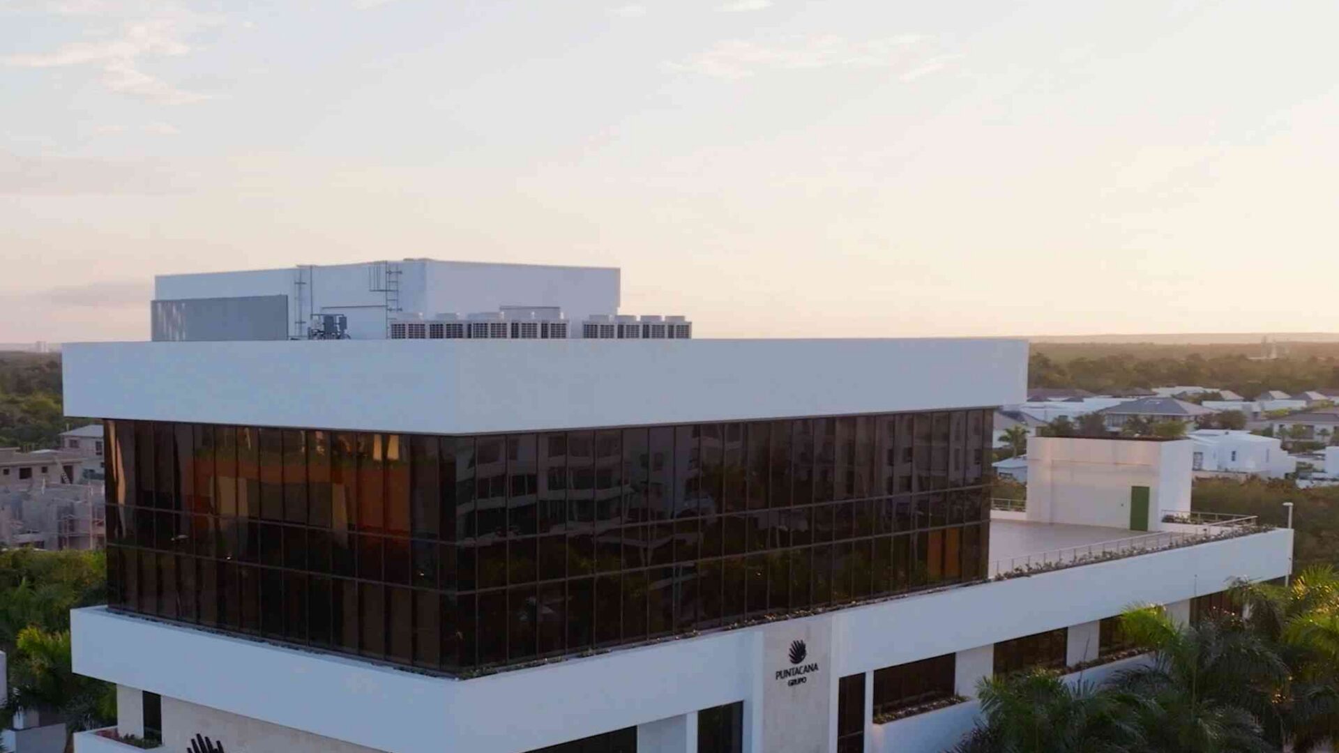 Grupo Puntacana lidera el turismo entre las mejores empresas para trabajar en República Dominicana