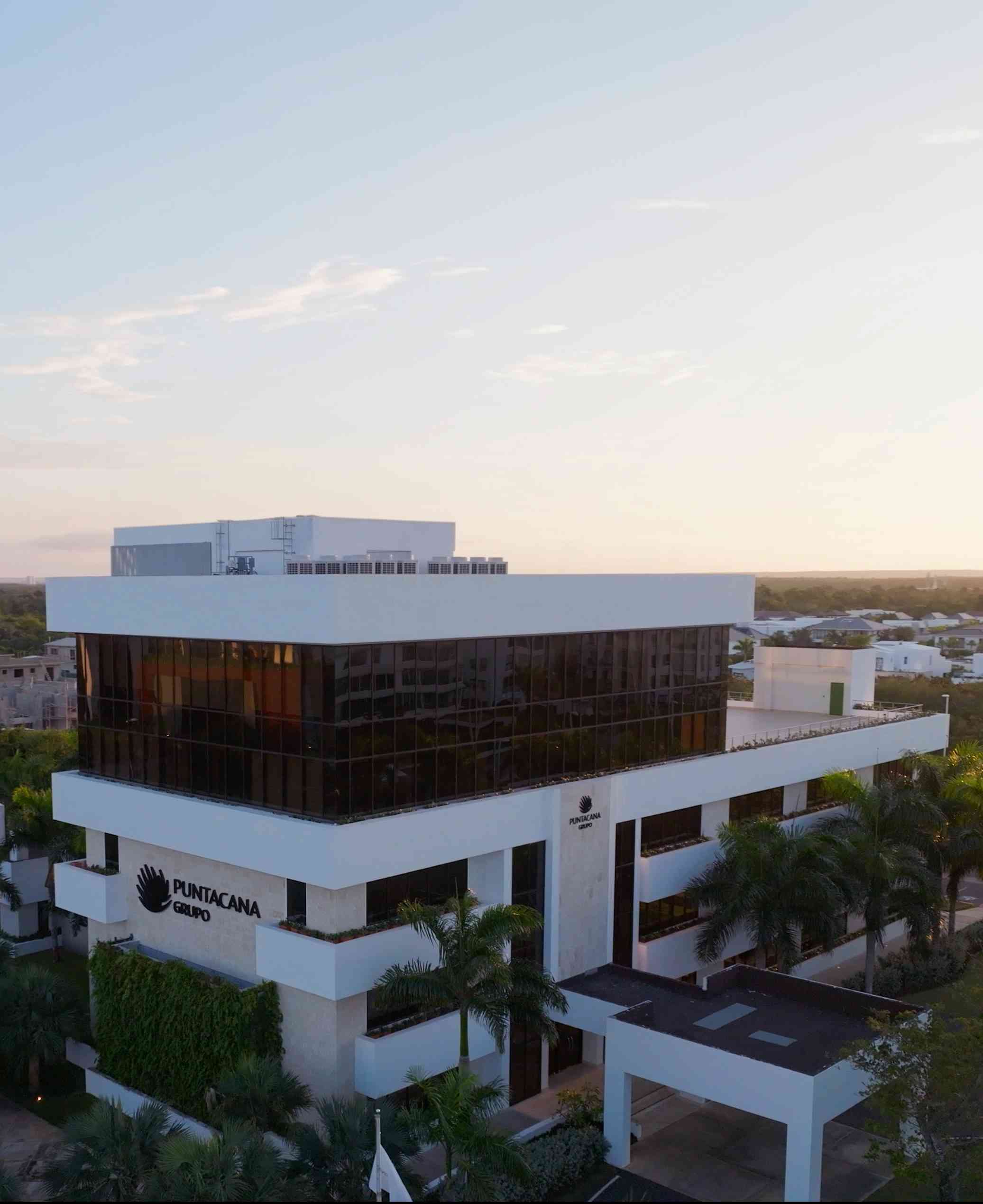Grupo Puntacana lidera el turismo entre las mejores empresas para trabajar en República Dominicana
