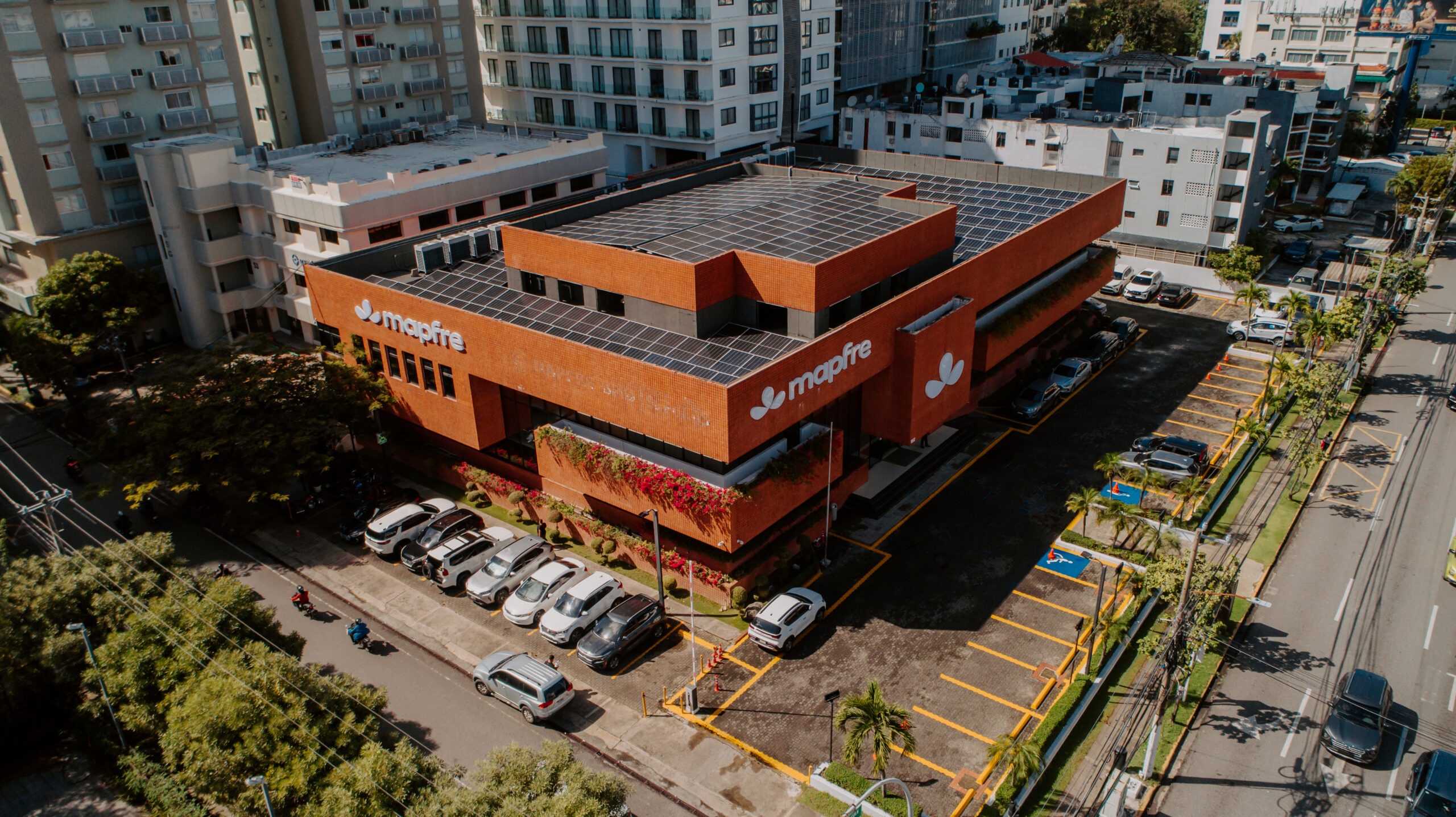 La inteligencia artificial acelera la transformación del sector asegurador en Latinoamérica