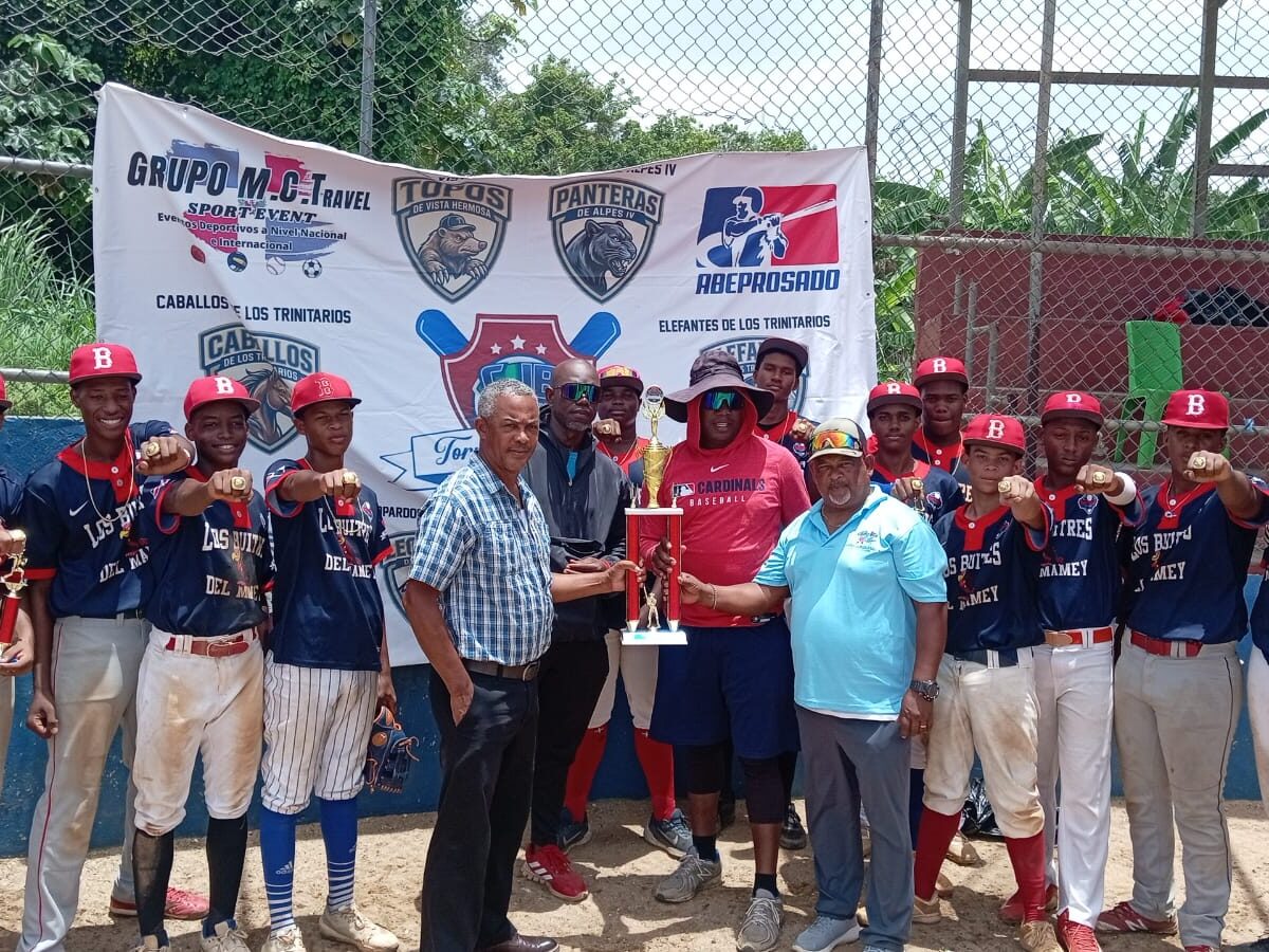 Los Buitres de Villa Mella logran el bicampeonato de «La Batalla de las Fieras»