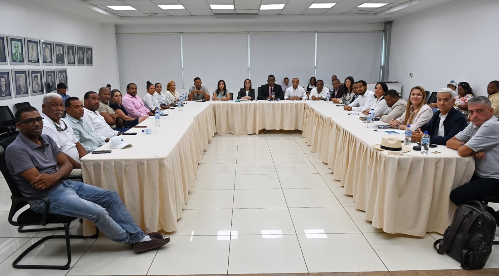 Bayahíbe fortalece su desarrollo turístico con una mesa de trabajo permanente