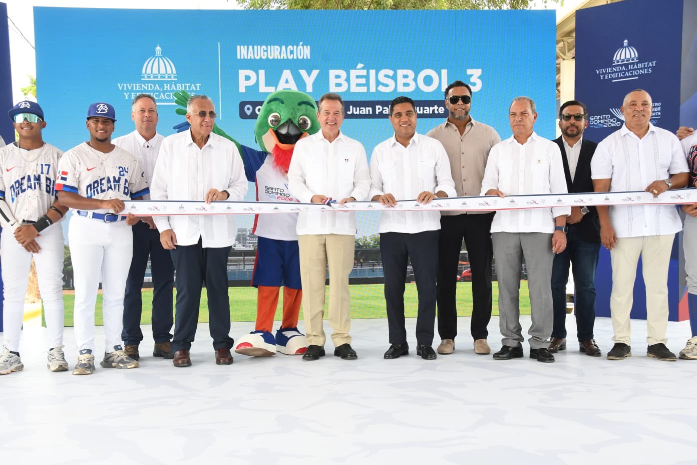 Fedom celebra la construcción del Play No. 3 en el Centro Olímpico Juan Pablo Duarte