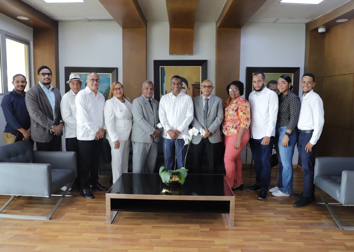 Partido Humanista Renovador deposita en JCE carta de intención para su reconocimiento