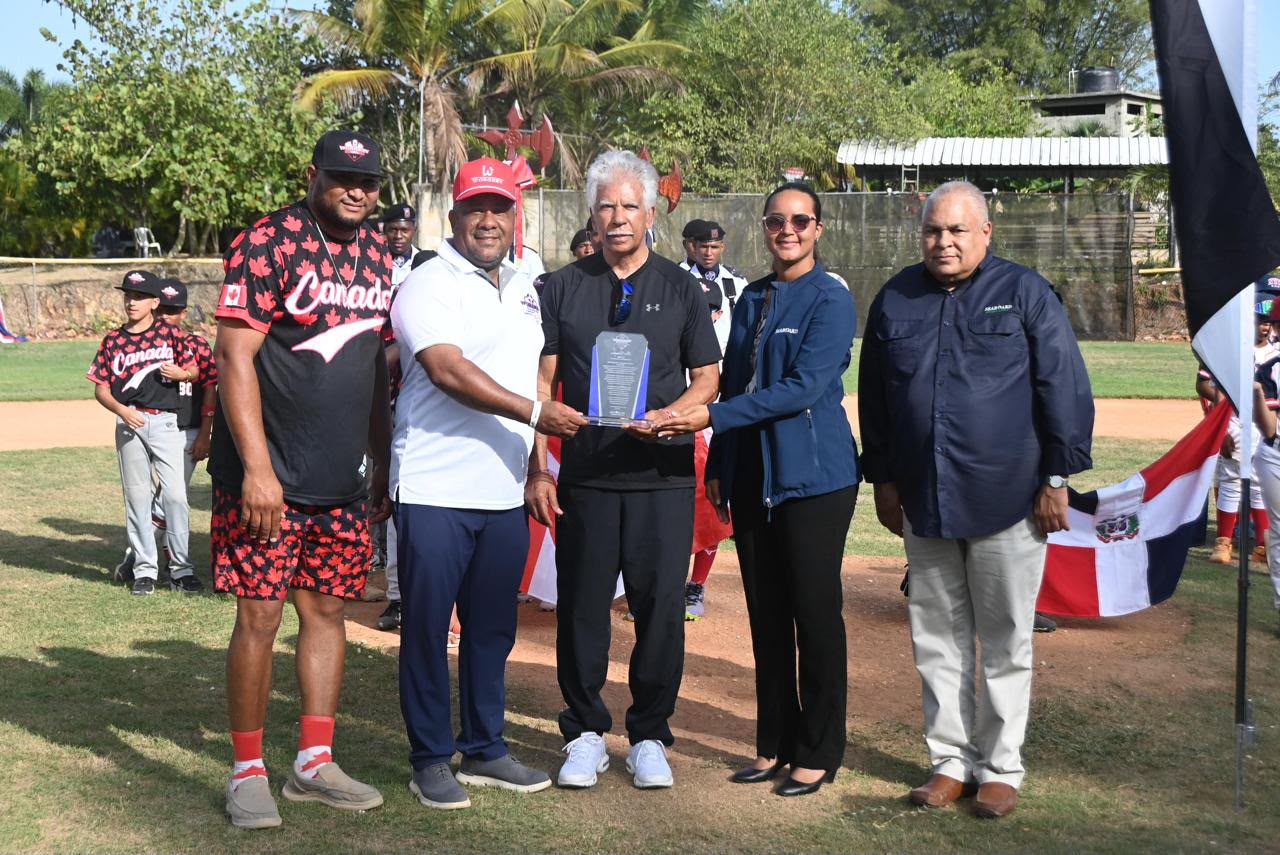 Con emotiva ceremonia inauguran el WORGBEV International Baseball Classic U10 en República Dominicana