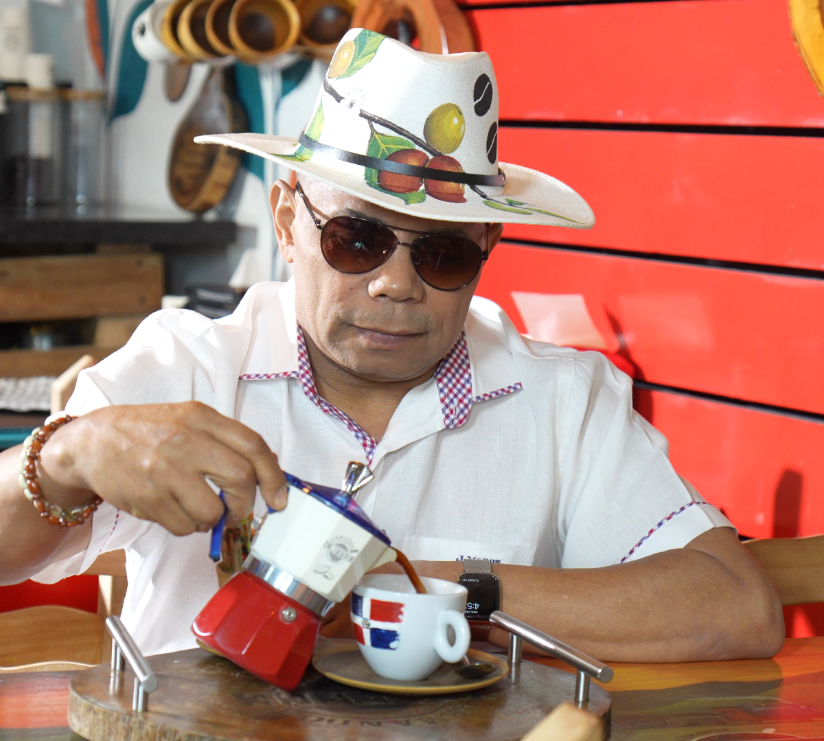 Joe Veras estrena su nueva bachata «Aunque Sea Un Café»