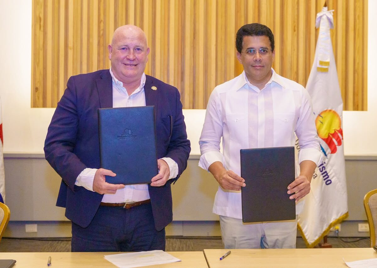 MITUR e ITF firman acuerdo para impulsar la movilidad turística sostenible en República Dominicana