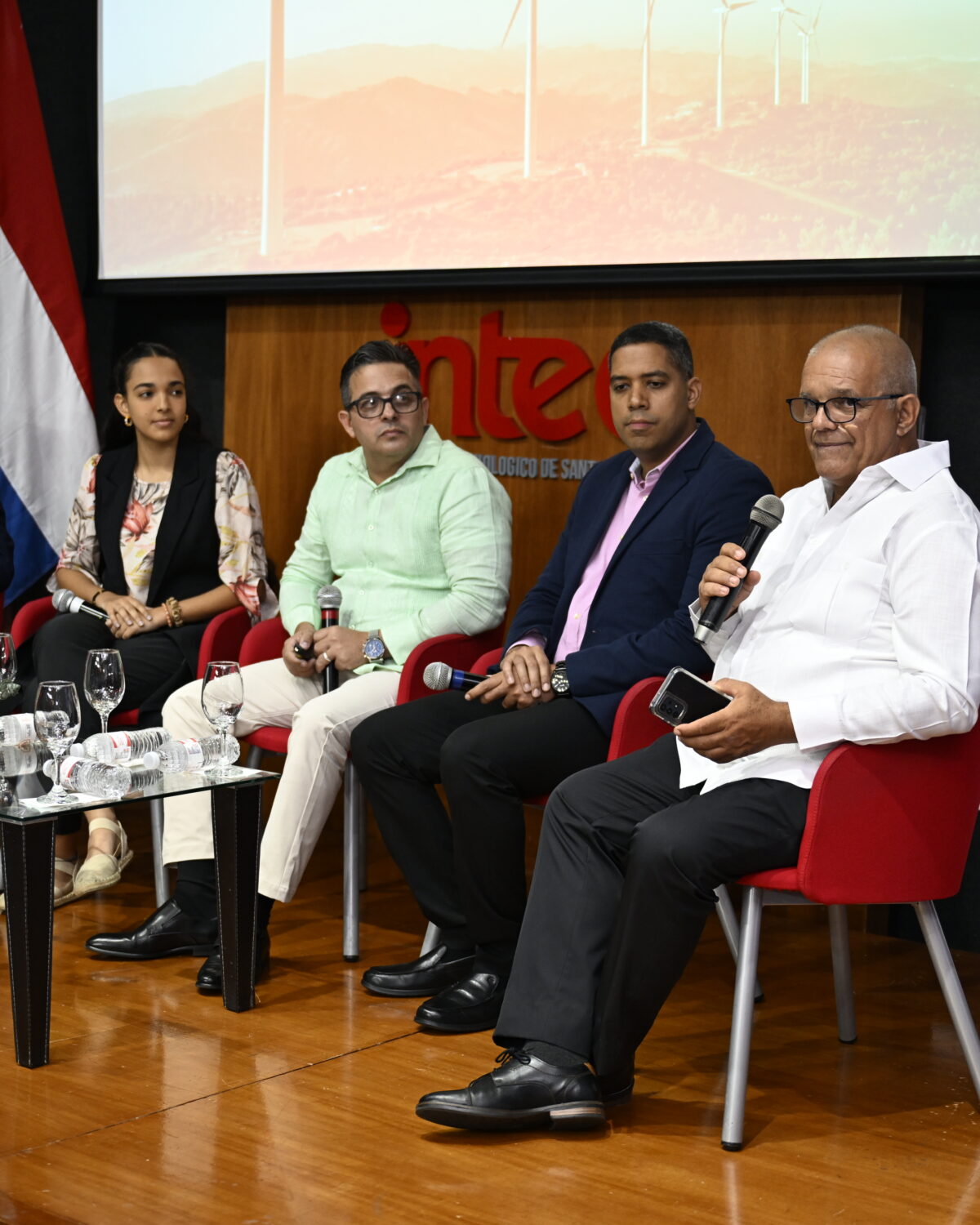 INTEC y la Embajada de los Países Bajos presentan innovaciones científicas para enfrentar desafíos climáticos y agroindustriales