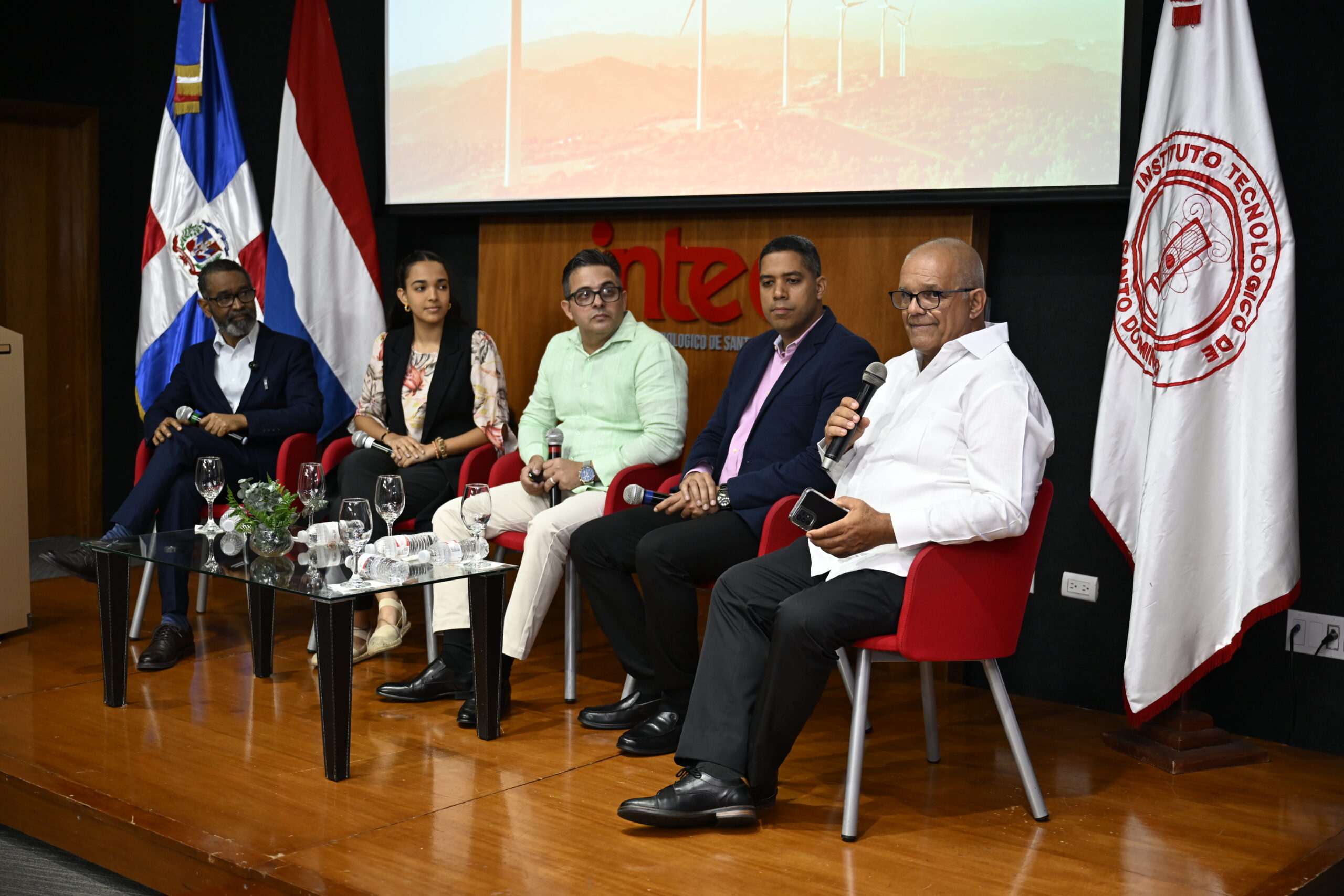 INTEC y la Embajada de los Países Bajos presentan innovaciones científicas para enfrentar desafíos climáticos y agroindustriales