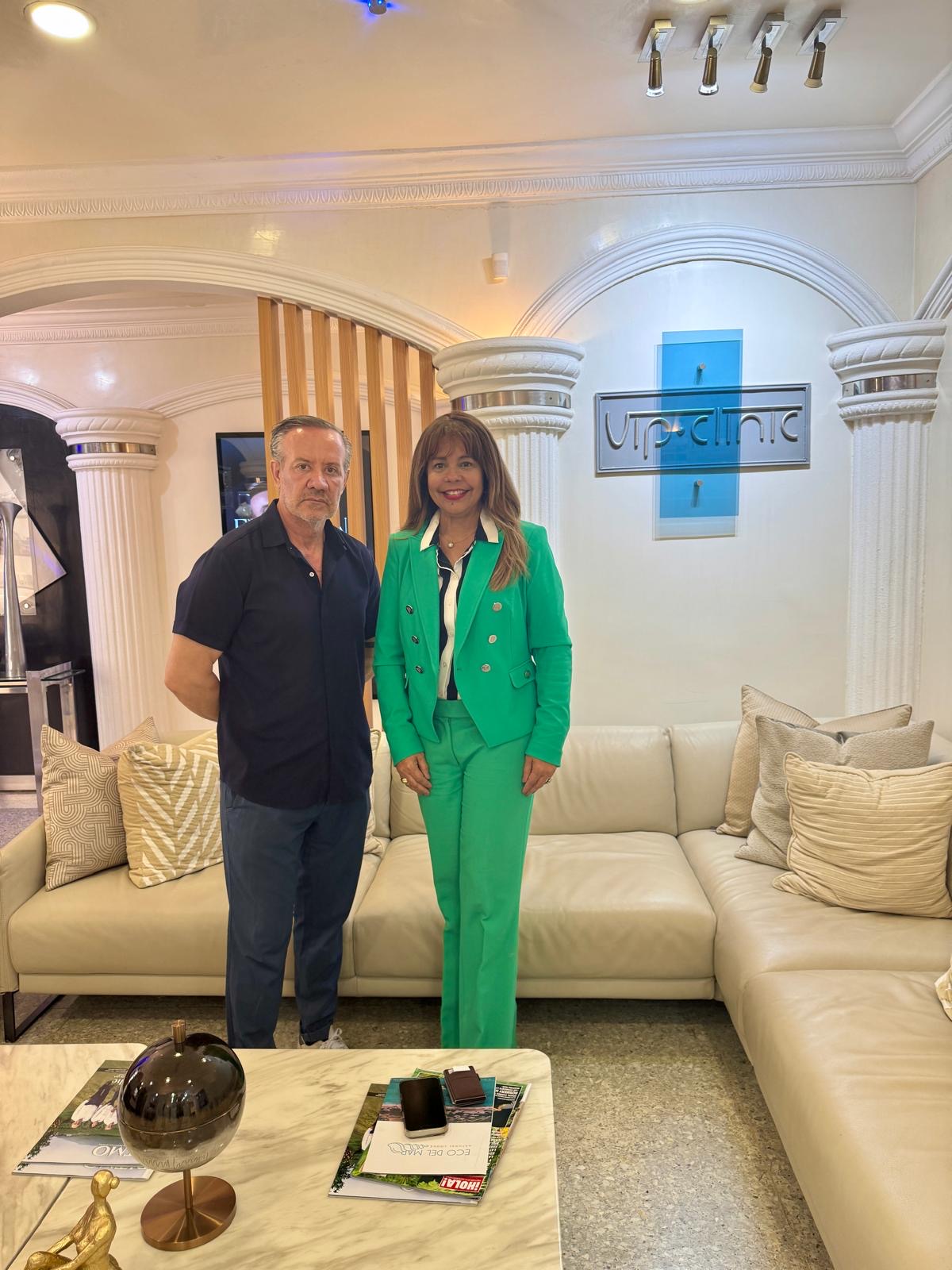 VIP Clinic fortalece la excelencia en el servicio con capacitación impartida por Matty Frías