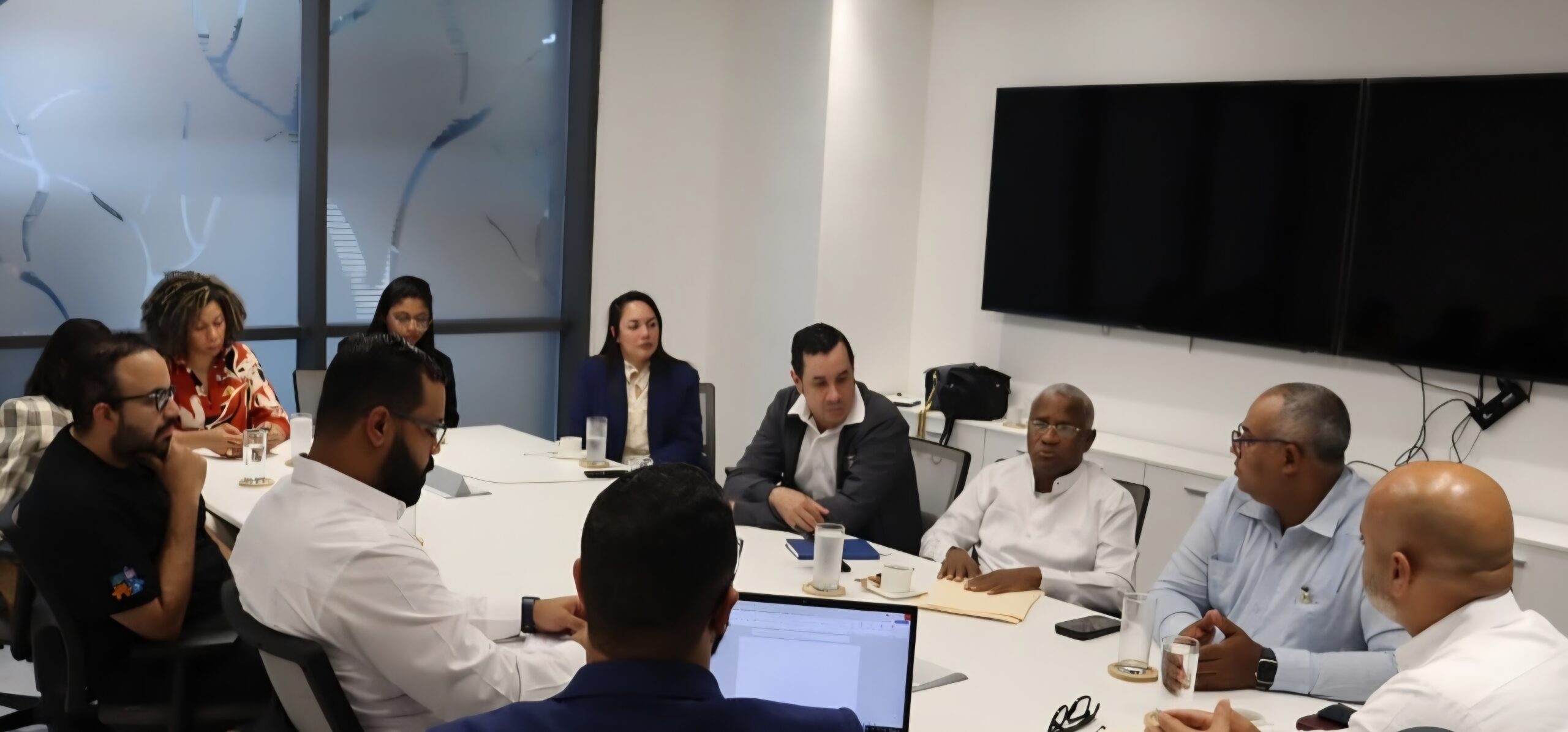 Sociedad Dominicana de Ortopedia y ARS Primera avanzan diálogo para revisar tarifas y fortalecer la atención especializada