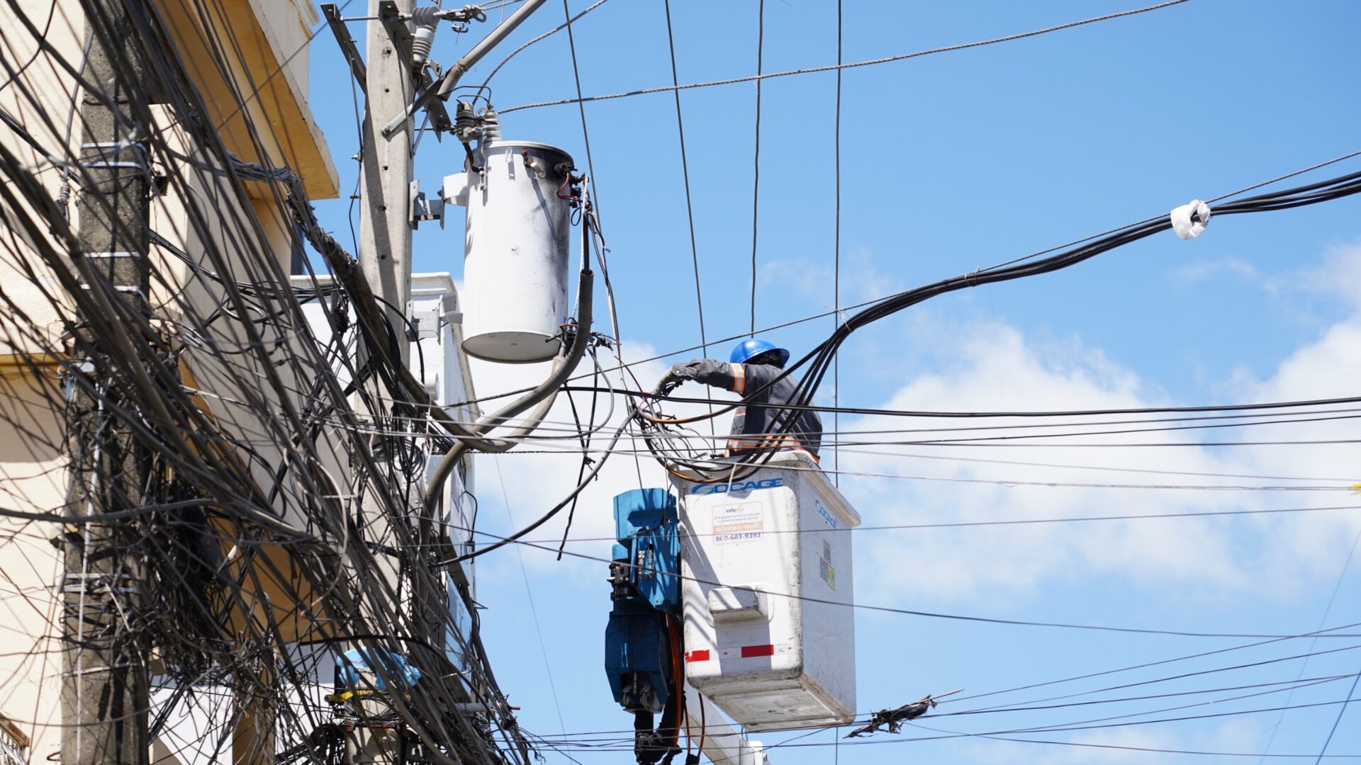 Edesur normaliza a  241,000 clientes como parte de su lucha contra el fraude eléctrico