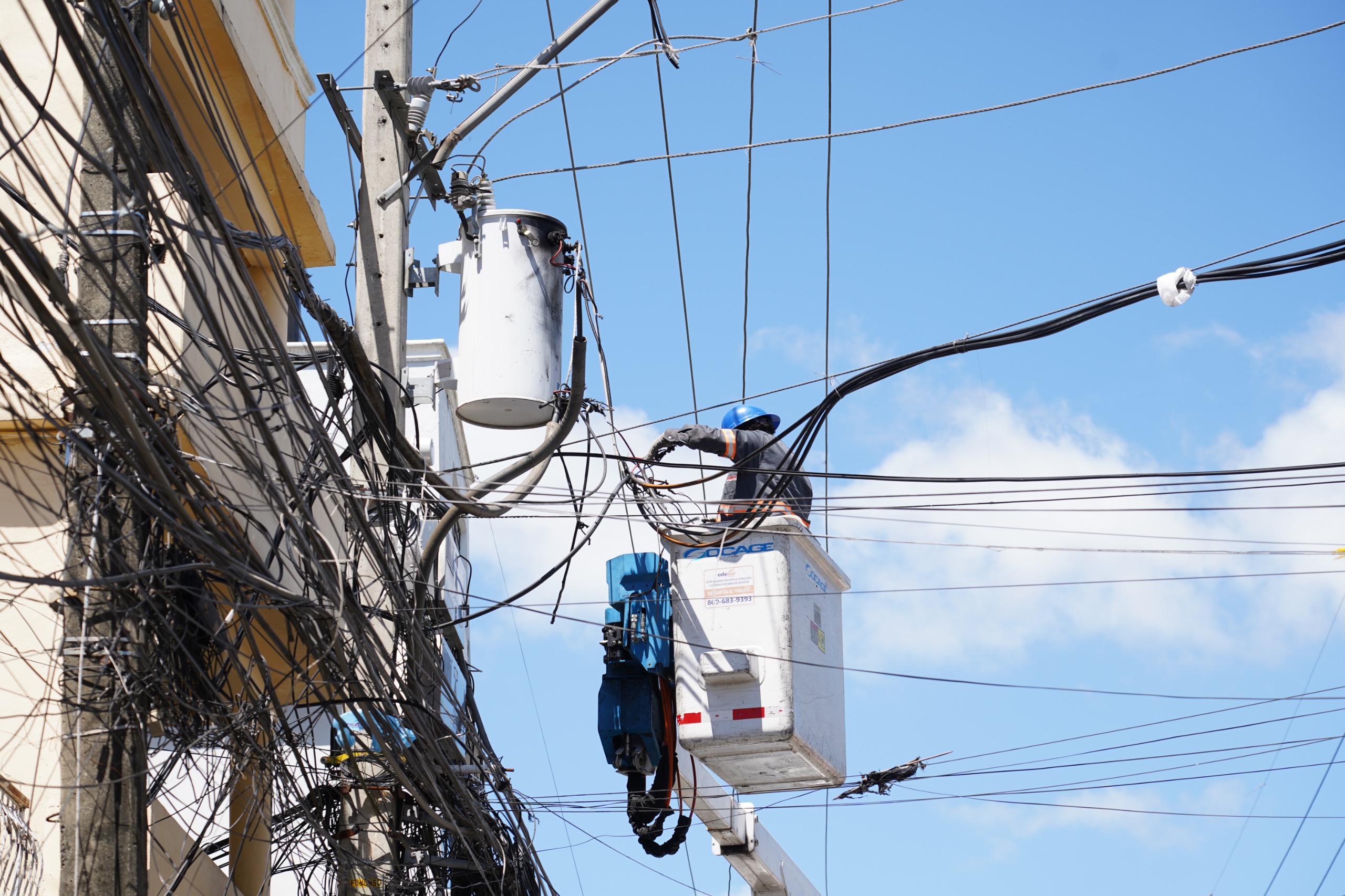 Edesur normaliza a  241,000 clientes como parte de su lucha contra el fraude eléctrico