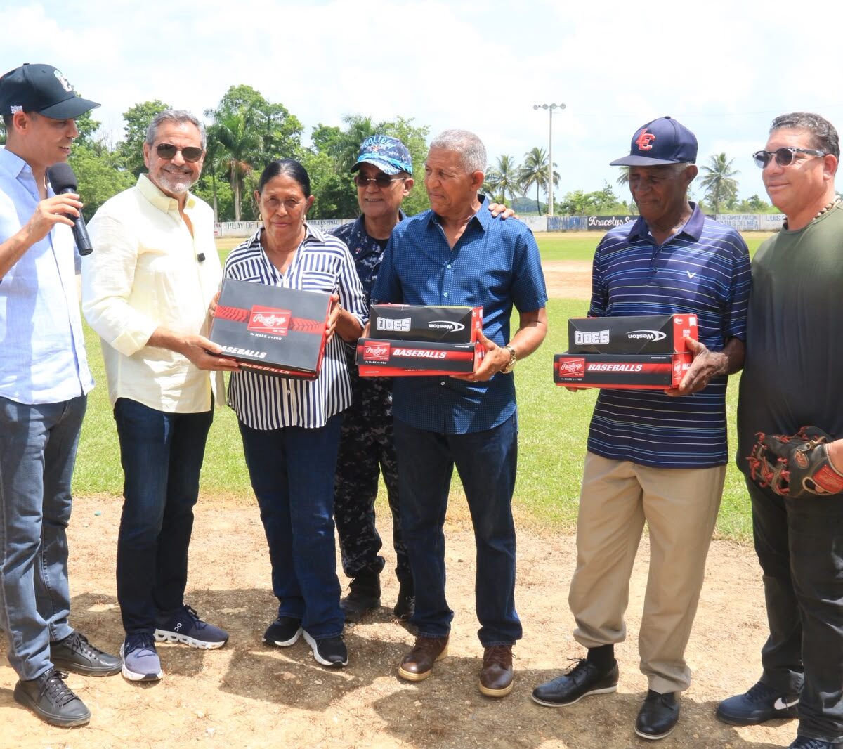 Comisionado de Béisbol valora celebración intercambios deportivos por entidades militares