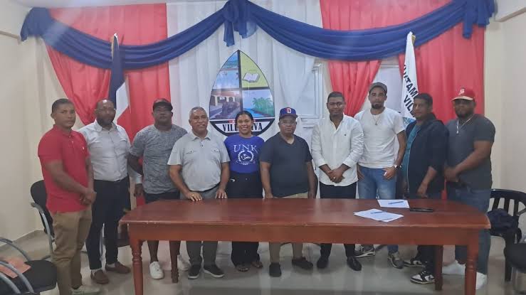 Escogen a Juan Alberto Contreras presidente comité organizador eliminatoria infantil de boxeo copa Pescadería Wanda