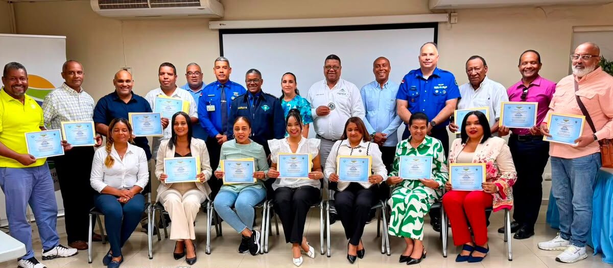Adompretur Puerto Plata y CESAC fortalecen formación periodística sobre seguridad de la aviación civil