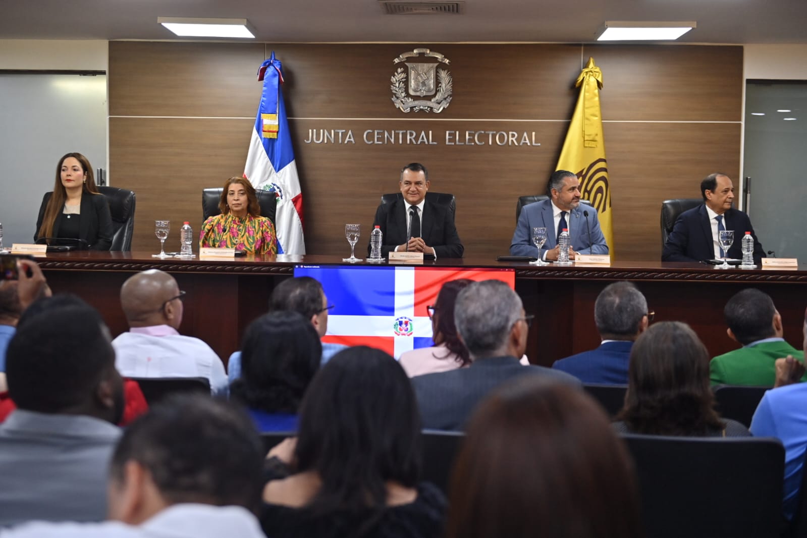 JCE elimina restricción del mes de cumpleaños para renovar la nueva cédula