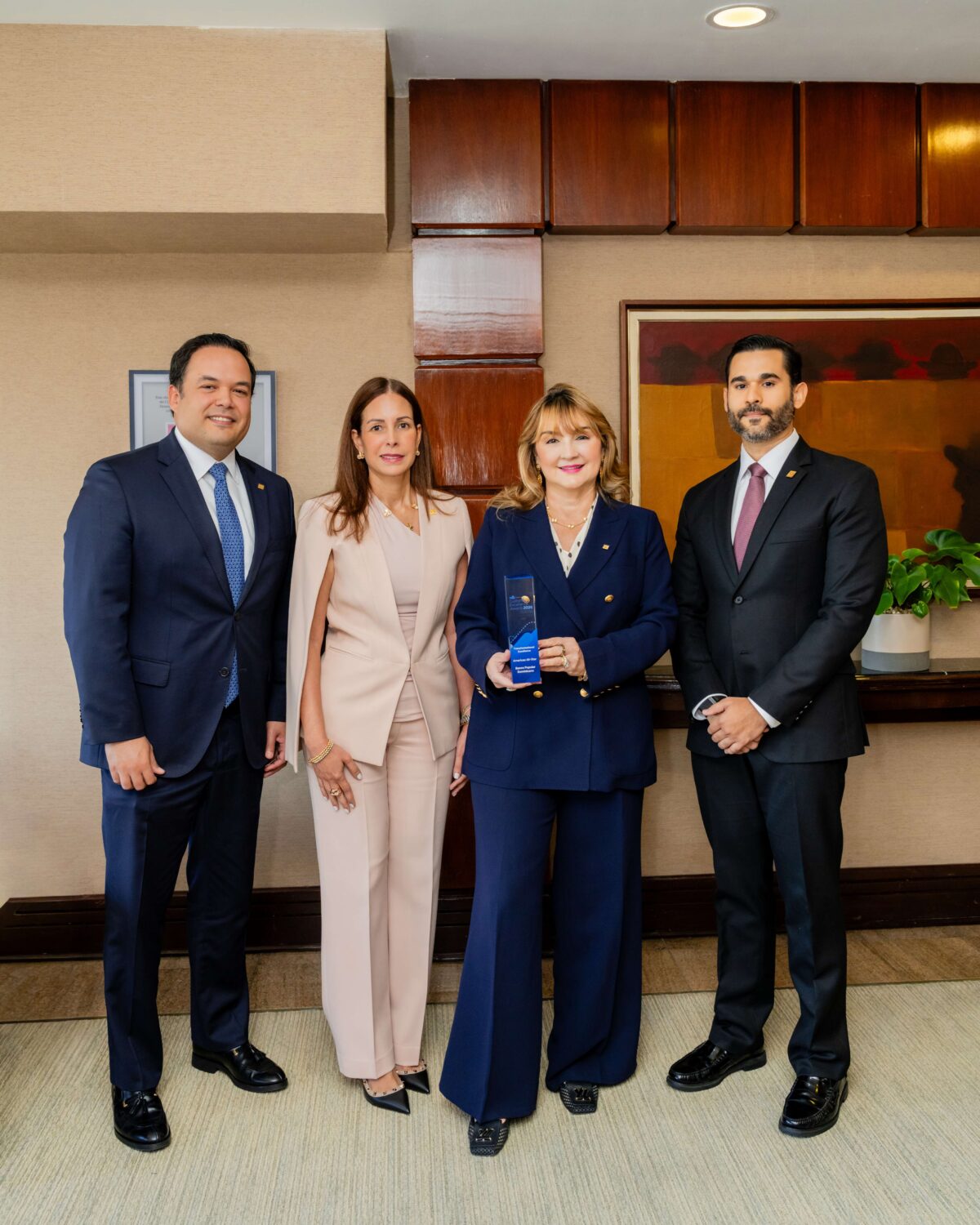 Banco Popular recibe reconocimiento internacional por su transformación digital mediante robótica inteligente