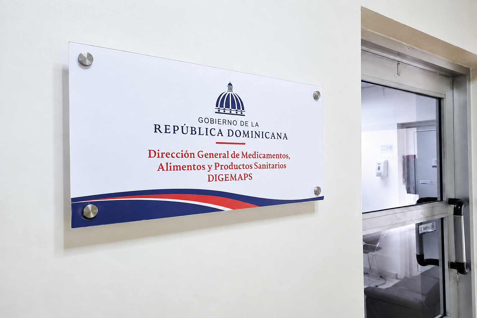 DIGEMPS aprueba 1,219 registros sanitarios en julio para alimentos, cosméticos, medicamentos y productos médicos