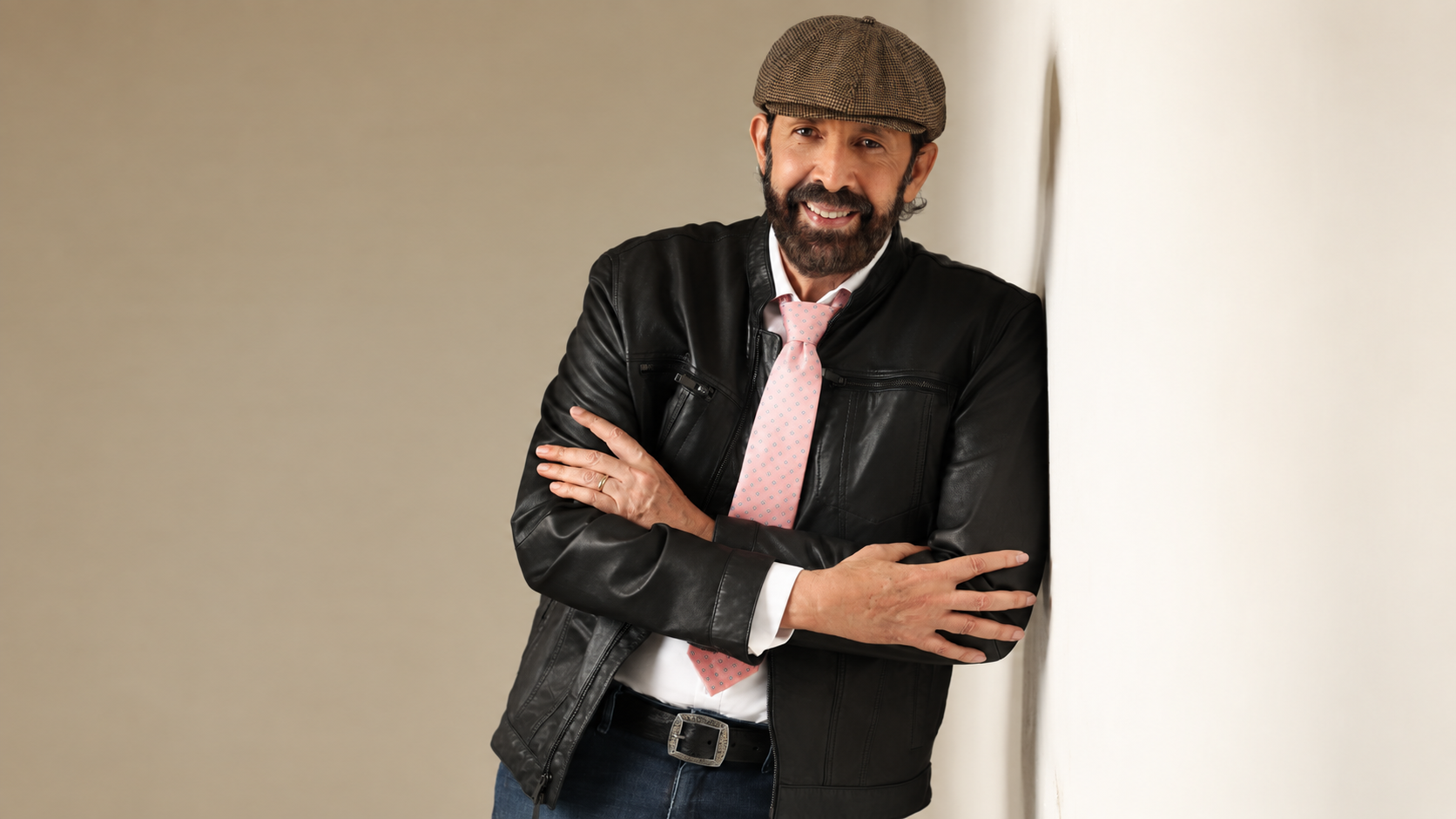 Juan Luis Guerra llevará su “Canto a la Patria” a la clausura de Santo Domingo 2026