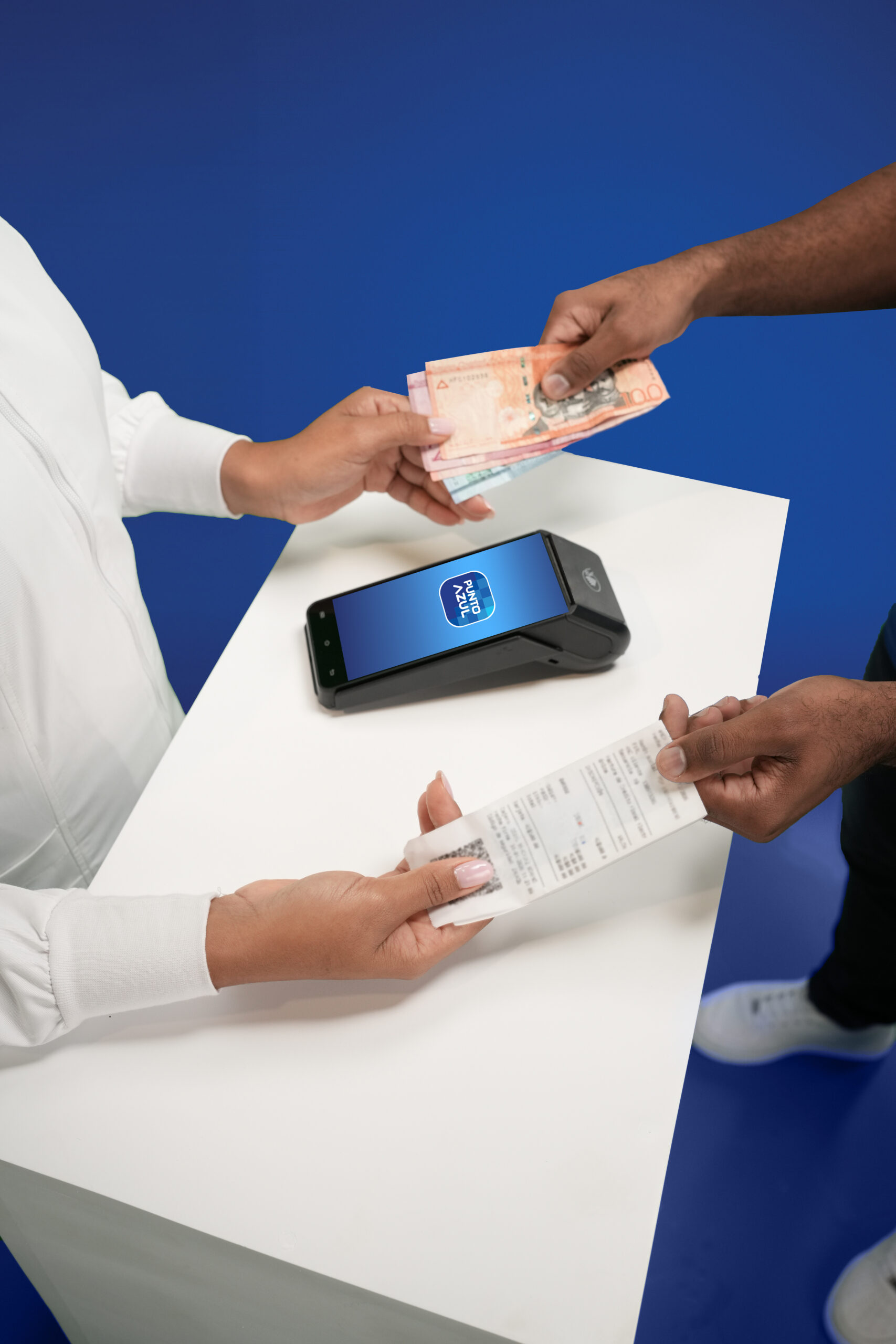 PUNTO AZUL amplía el acceso a servicios financieros con una nueva red de subagentes en todo el país