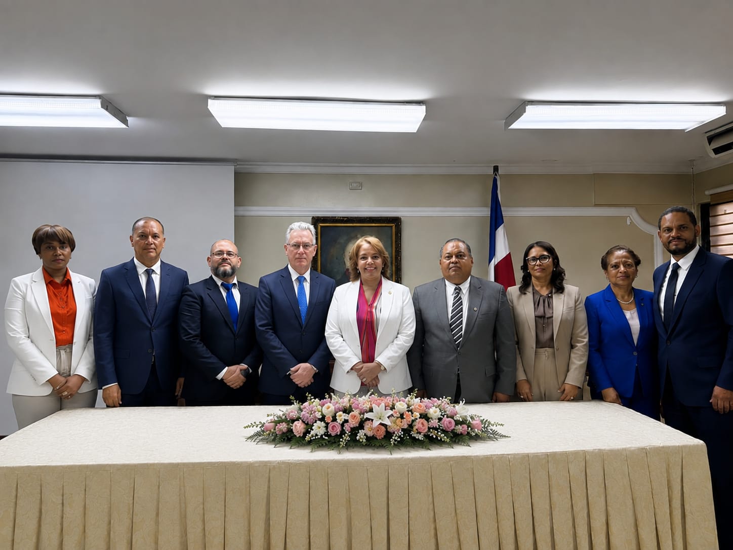 Abogada América García formaliza candidatura a la presidencia del Colegio Dominicano de Notarios