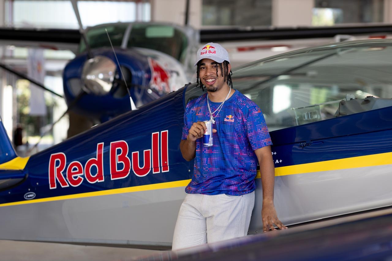 RD Javi, el único dominicano que competirá contra Max Verstappen en “Max vs 100”