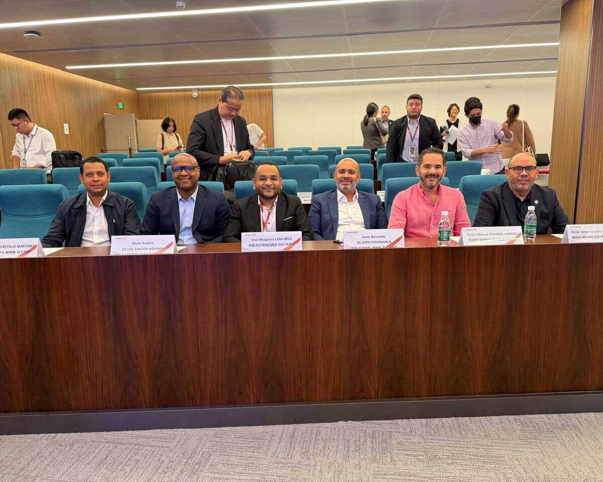 Director del Ney Arias Lora apuesta por la inteligencia artificial para transformar la atención en salud