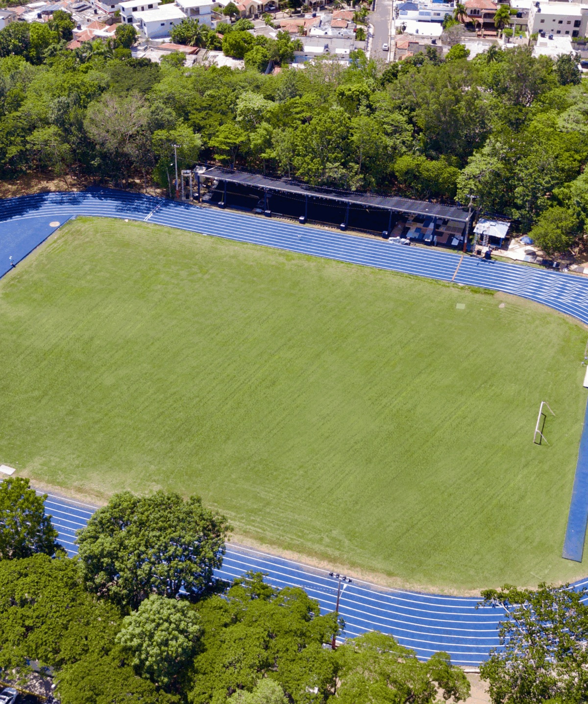 INEFI aclara que cierre de pista de atletismo en San Francisco de Macorís responde a mantenimiento preventivo técnico y garantía de la obra