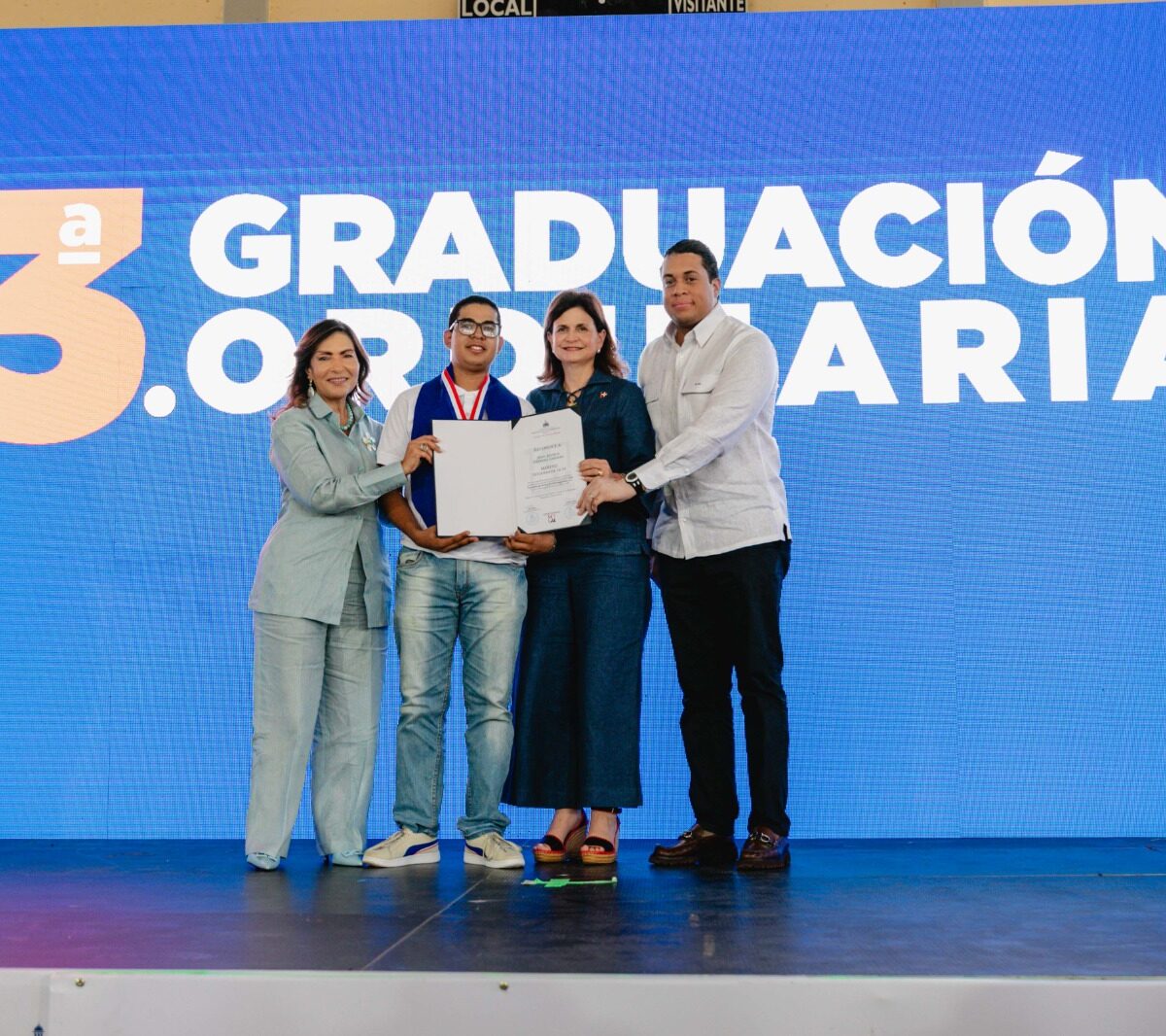 Raquel Peña encabeza graduación de más de mil jóvenes del programa Oportunidad 14-24 en la región Norte