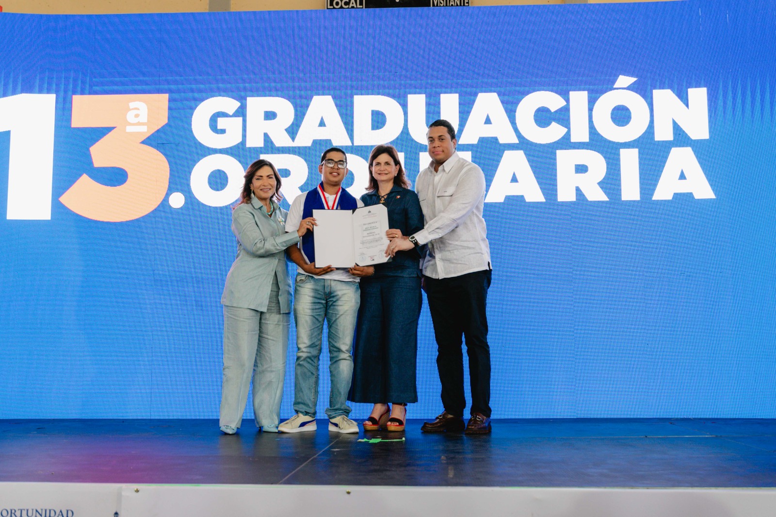 Raquel Peña encabeza graduación de más de mil jóvenes del programa Oportunidad 14-24 en la región Norte