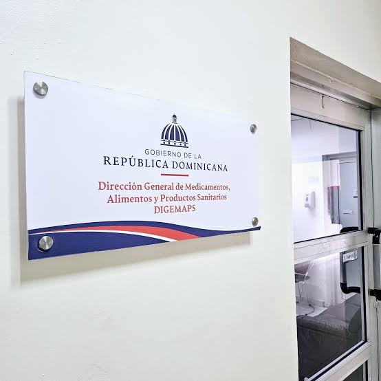 DIGEMPS aprueba 1,219 registros sanitarios en julio para alimentos, cosméticos, medicamentos y productos médicos