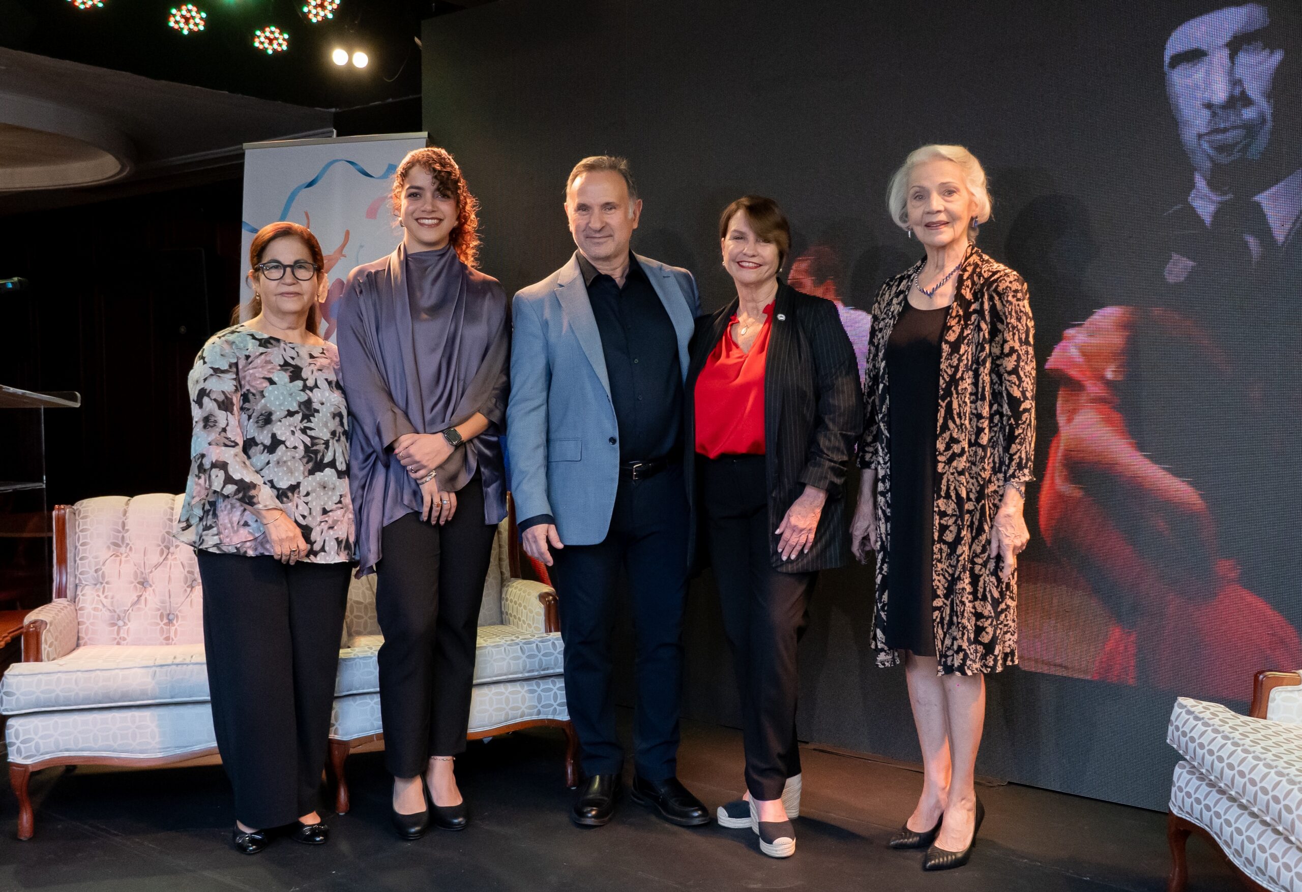 “Los Pasos del Tiempo” lleva al cine la memoria del ballet dominicano