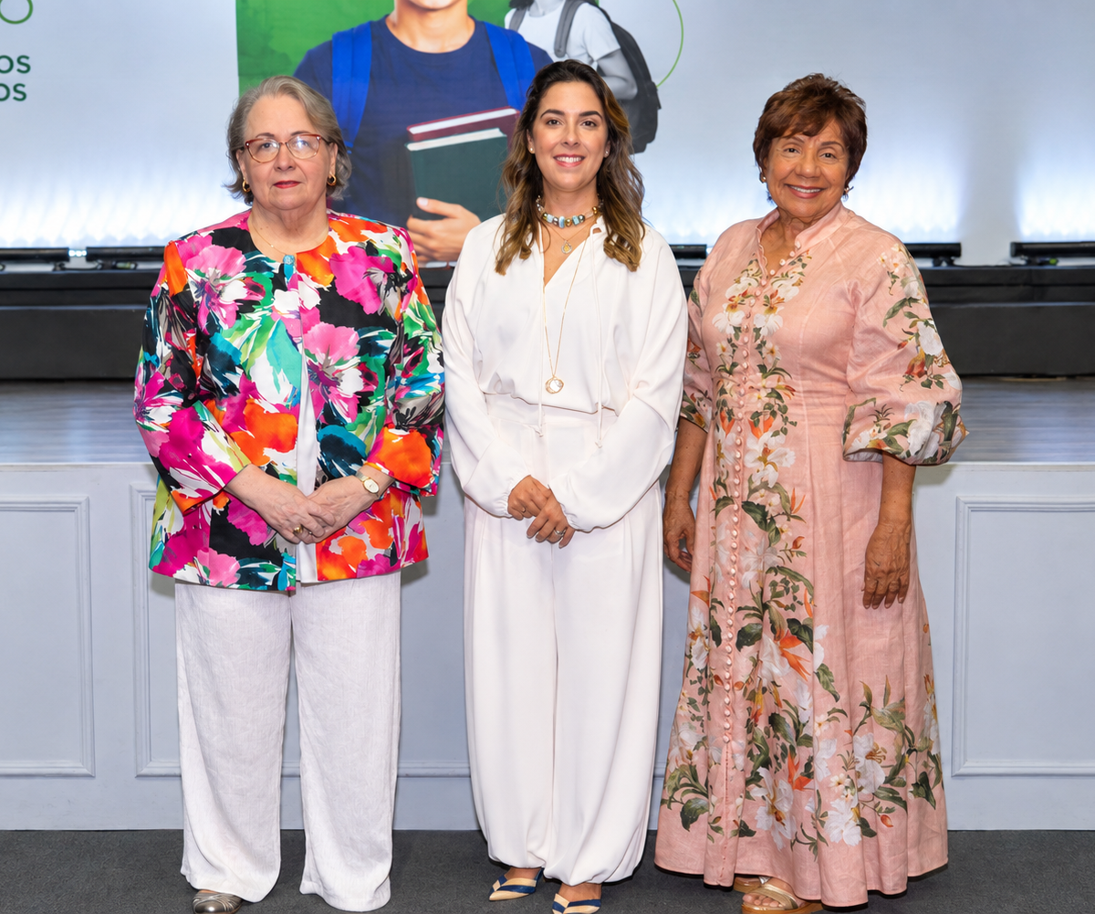 CCN reconoce a 331 estudiantes por su excelencia académica