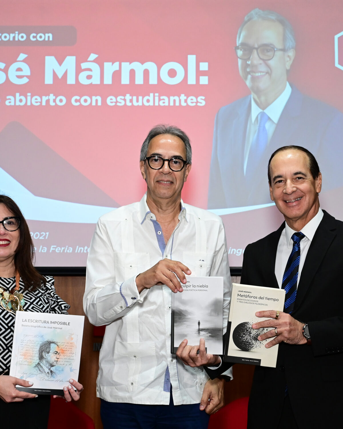 José Mármol llama desde INTEC a recuperar la lectura profunda frente a la inmediatez digital