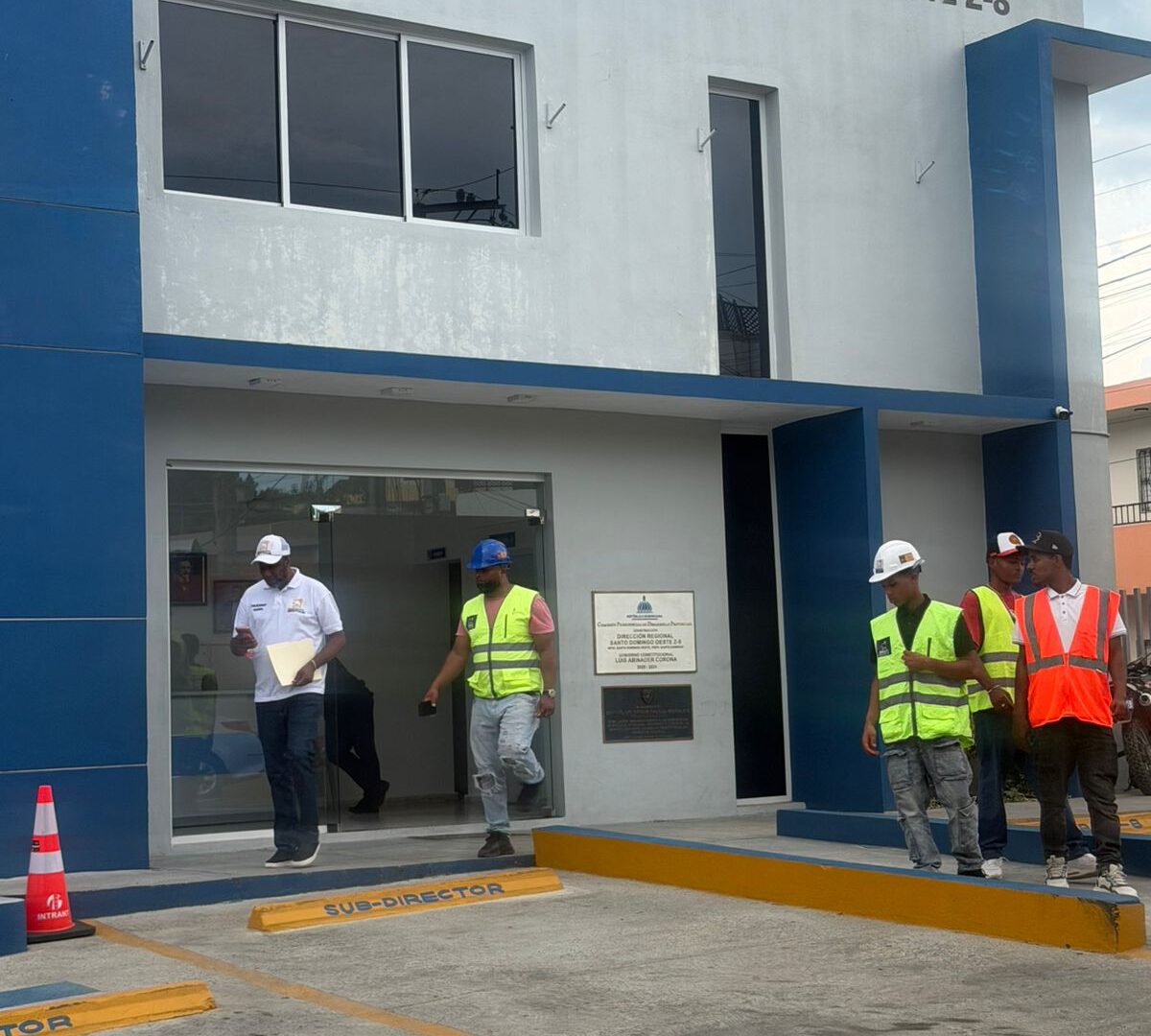 CONSTRUCTORA DENUNCIA AMENAZAS A TRABAJADORES Y RETIRO NO AUTORIZADO DE MAQUINARIAS