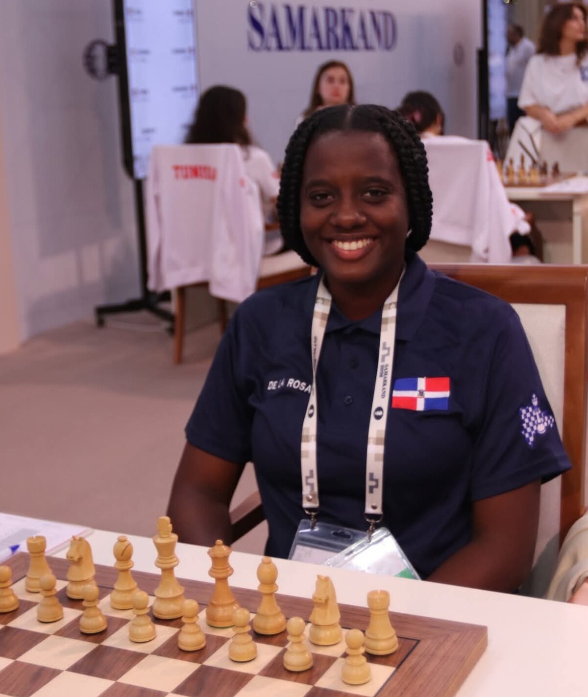 La estudiante de ISFODOSU Miguelina De La Rosa hace historia en la Olimpiada Mundial de Ajedrez Uzbekistán 2026
