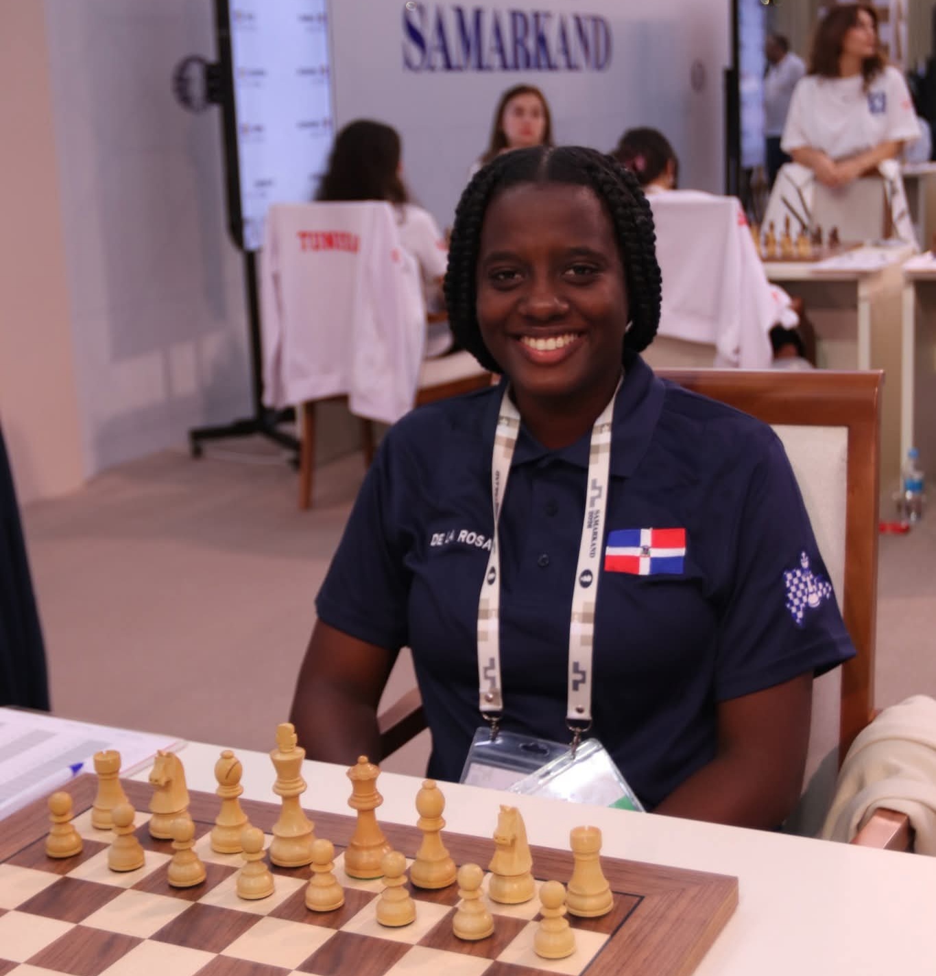 La estudiante de ISFODOSU Miguelina De La Rosa hace historia en la Olimpiada Mundial de Ajedrez Uzbekistán 2026