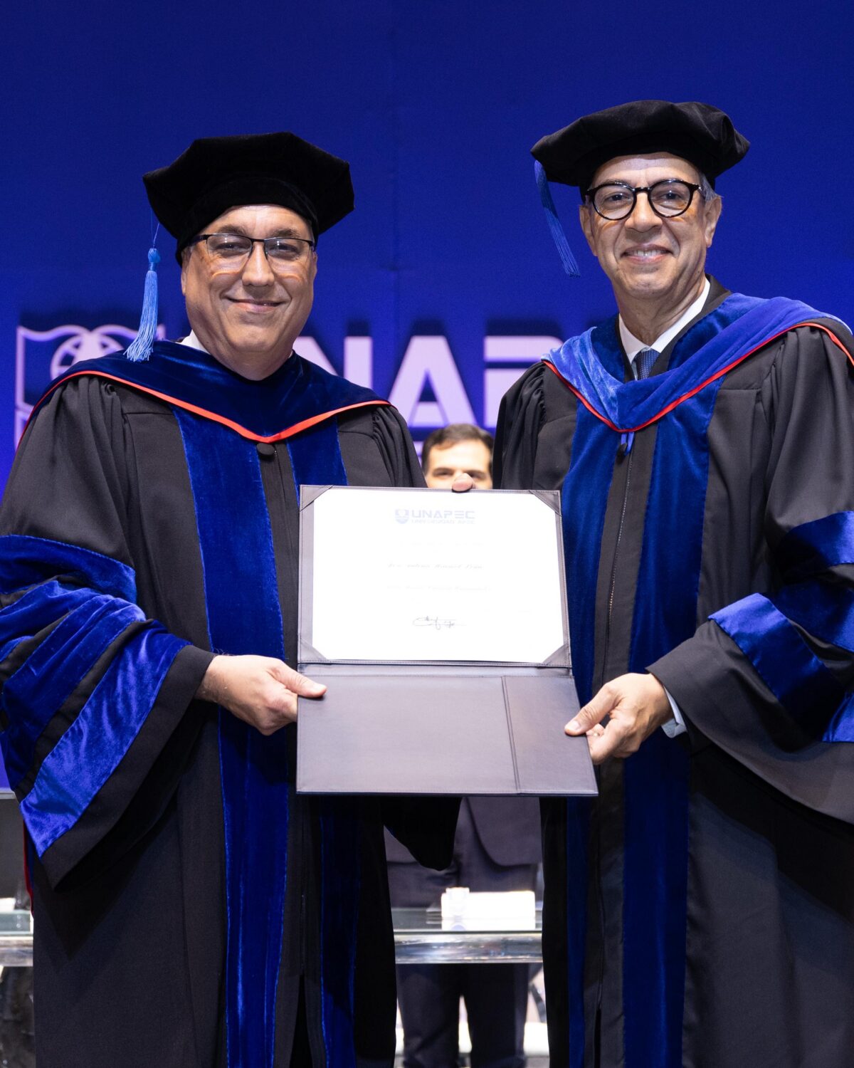 Unapec reconoce trayectoria de José Mármol con Doctorado Honoris Causa en Humanidades