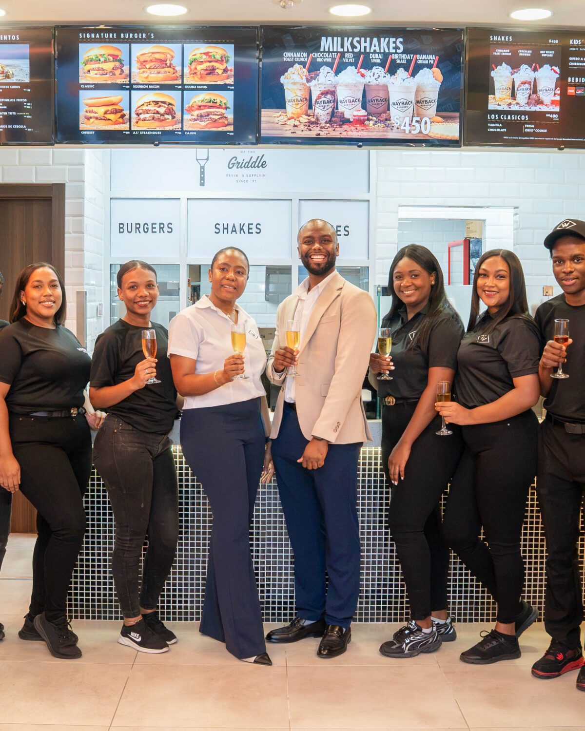 Wayback Burgers amplía su presencia en Santo Domingo con nueva sede en Naco