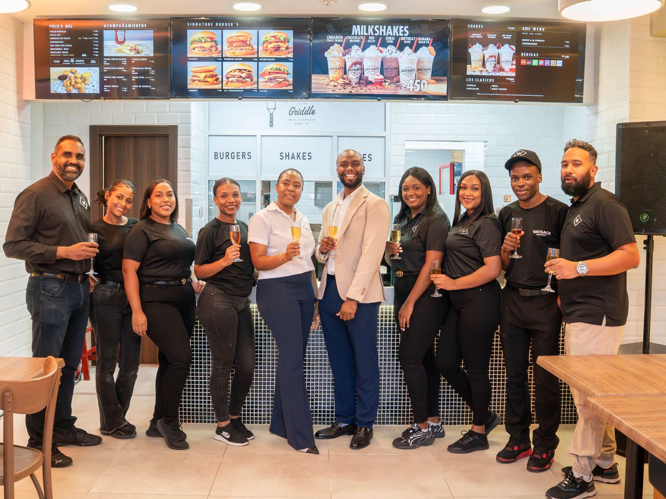 Wayback Burgers amplía su presencia en Santo Domingo con nueva sede en Naco