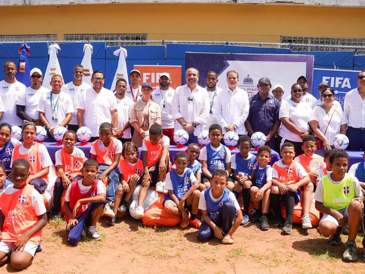 INEFI, con el objetivo de seguir fortaleciendo la educación física, entregará este martes utilerías en Pedernales y Puerto Plata