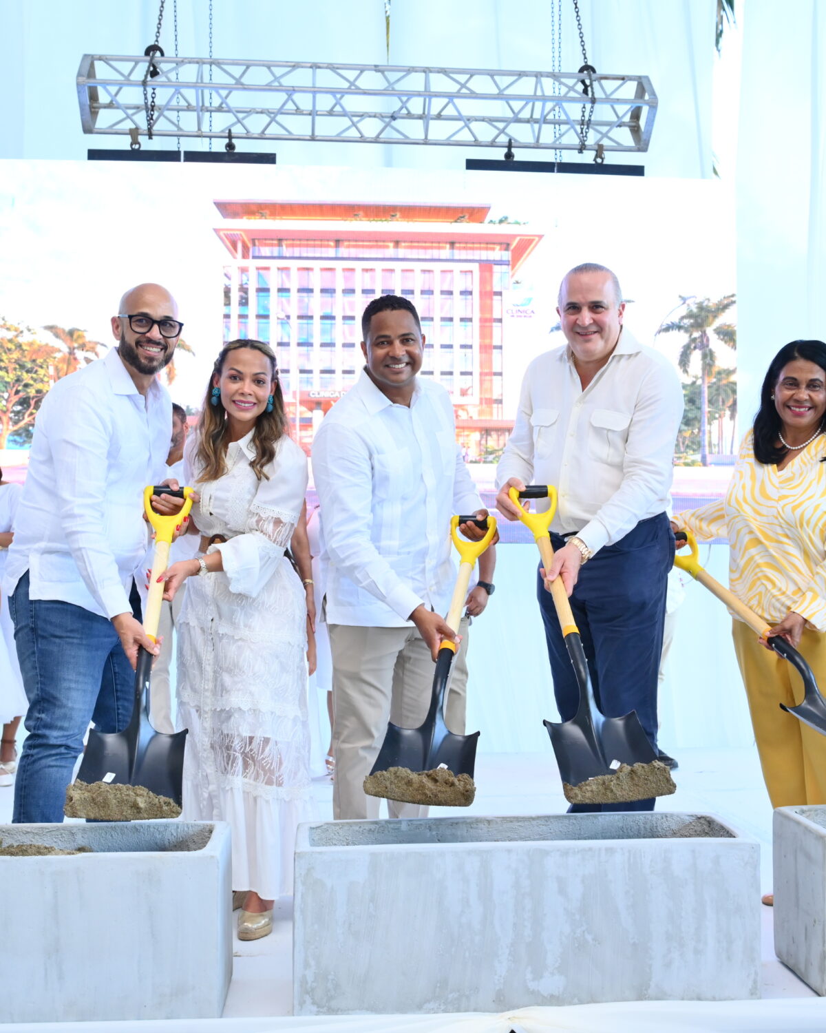 Nagua inicia construcción de clínica de alta complejidad con 80 camas