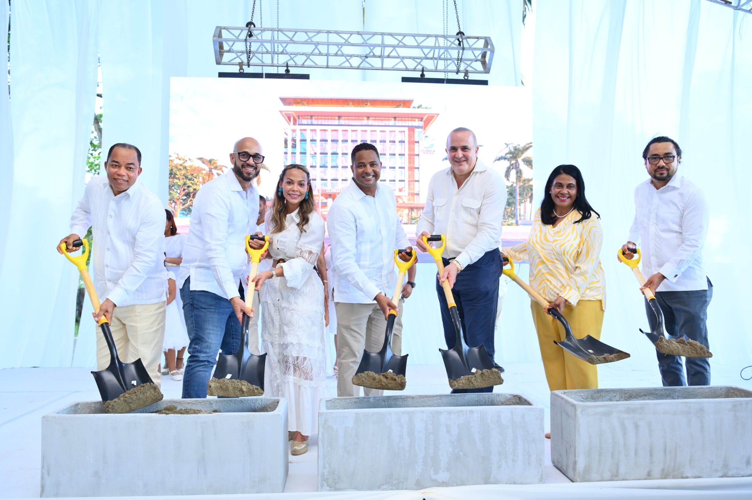 Nagua inicia construcción de clínica de alta complejidad con 80 camas